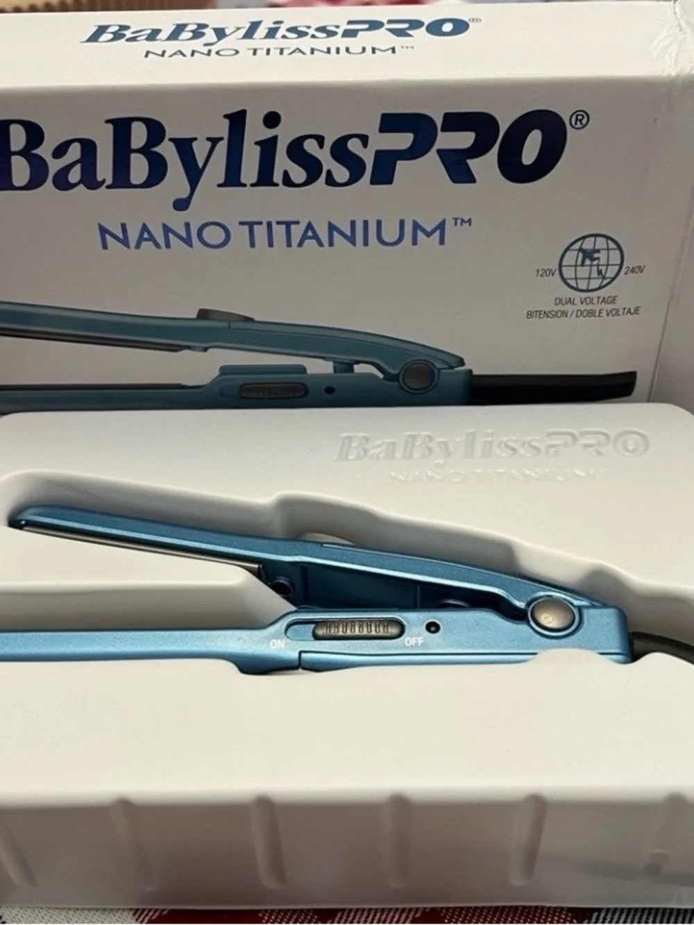 Hair straightener